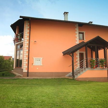 Rooms Markovic Оточац Экстерьер фото