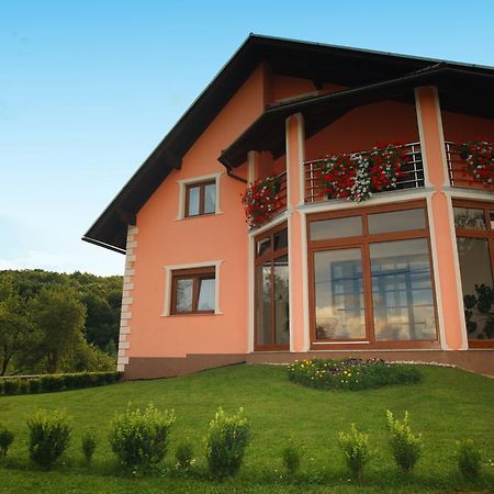 Rooms Markovic Оточац Экстерьер фото